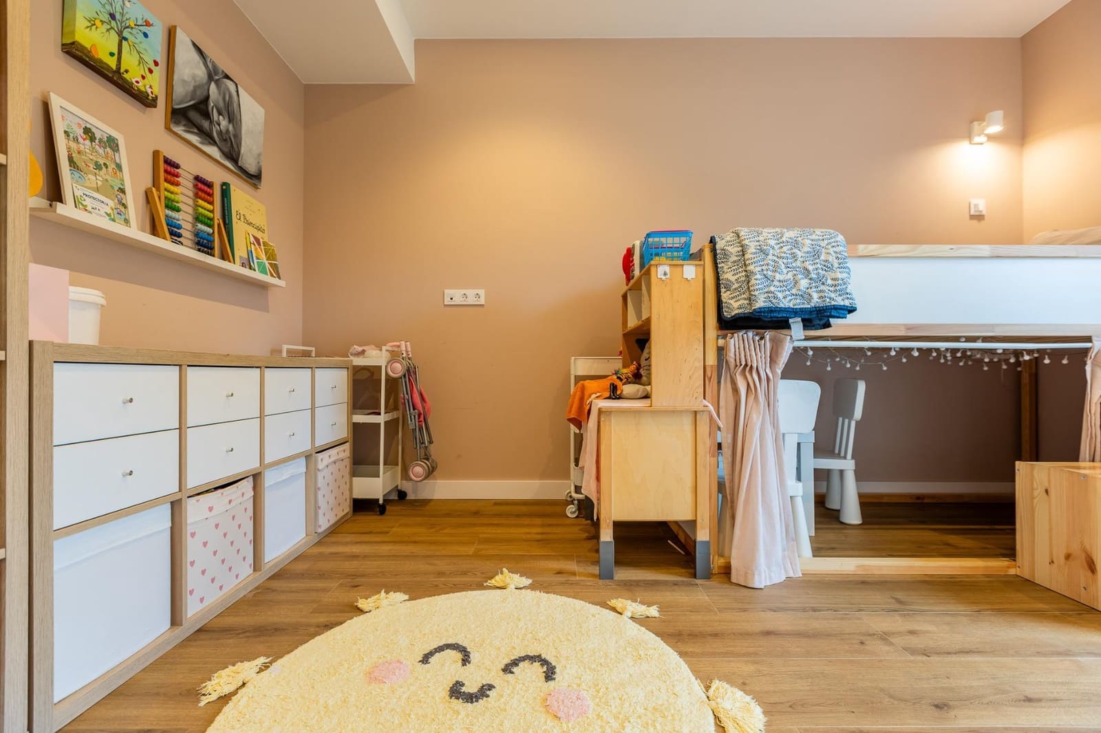 3 bedroom Villa for sale in Bergondo with pool - € 515,000 (Ref: 9485325)