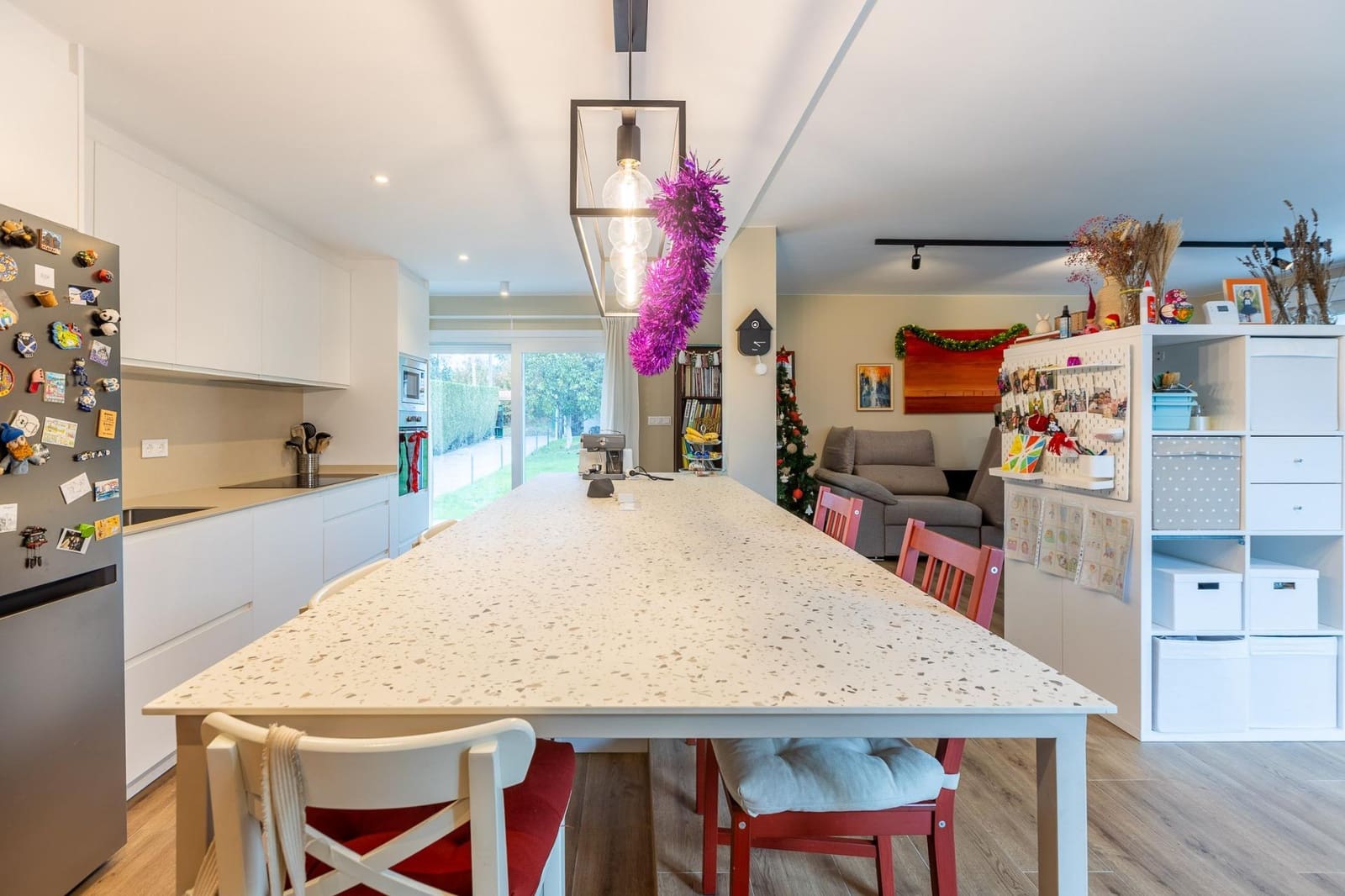 3 bedroom Villa for sale in Bergondo with pool - € 515,000 (Ref: 9485325)