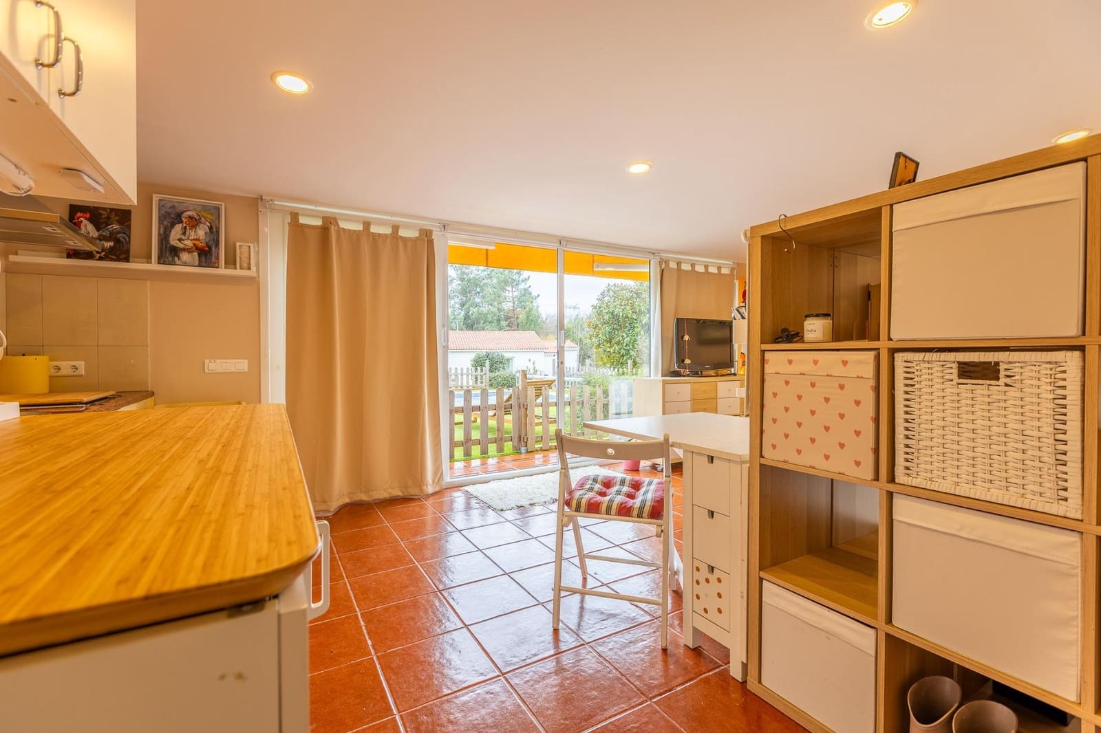 3 bedroom Villa for sale in Bergondo with pool - € 515,000 (Ref: 9485325)