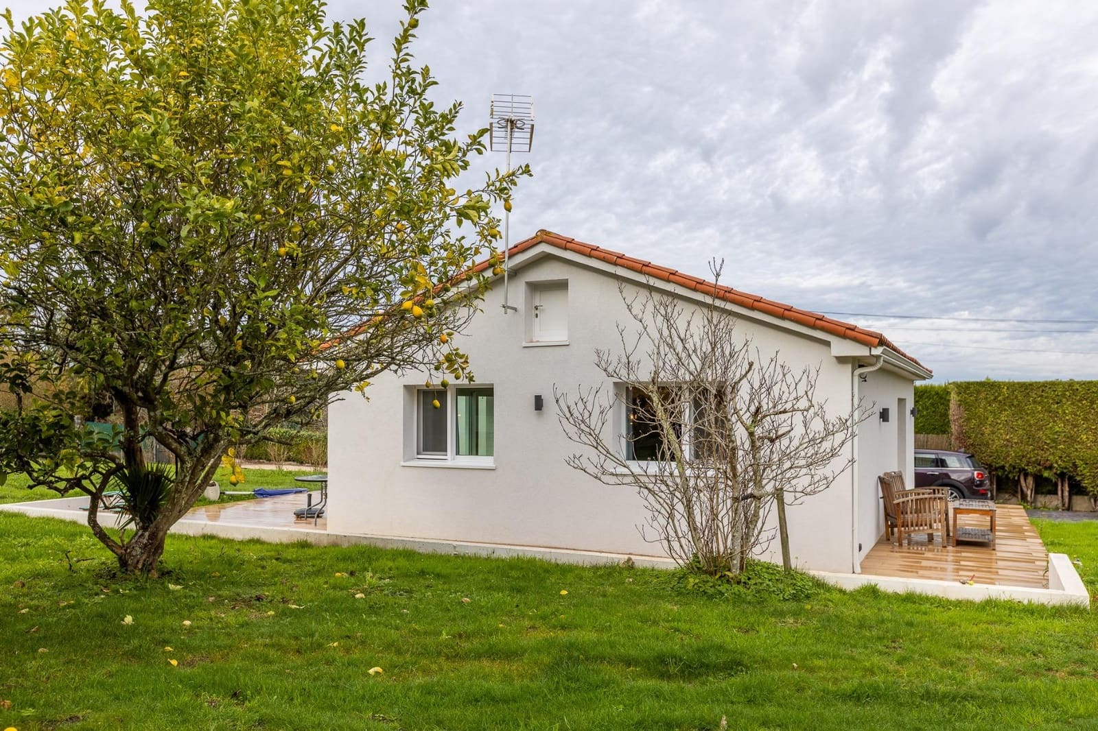 3 bedroom Villa for sale in Bergondo with pool - € 515,000 (Ref: 9485325)