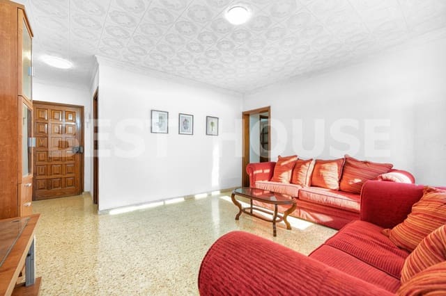 Piso de 3 habitaciones en Escaleritas, Las Palmas de Gran Canaria en venta - 140.000 € (Ref: 9485326)
