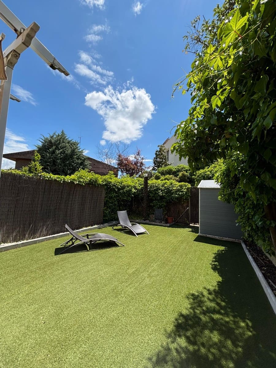 5 soveværelse Rækkehus til salg i Pozuelo de Alarcon med swimmingpool garage - € 1.349.000 (Ref: 9491718)