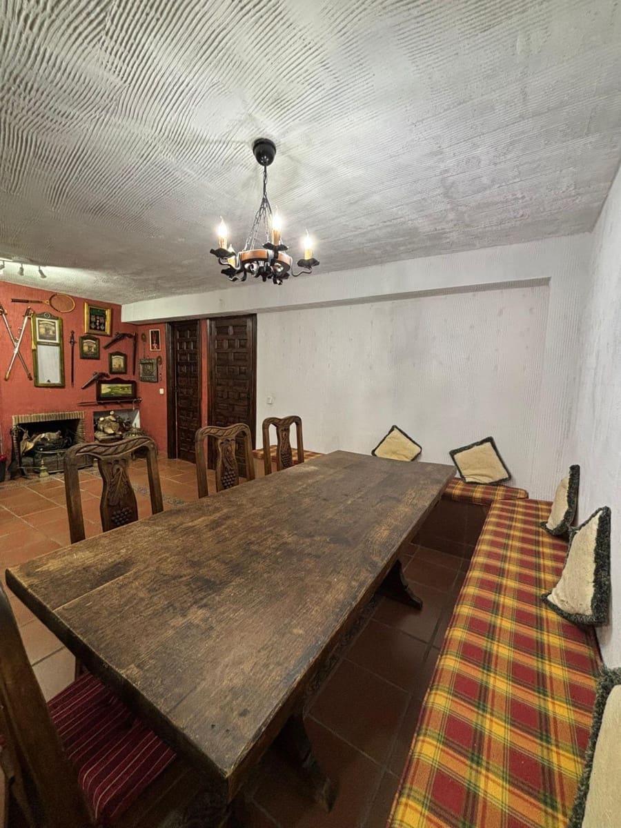 5 soveværelse Rækkehus til salg i Pozuelo de Alarcon med swimmingpool garage - € 1.349.000 (Ref: 9491718)