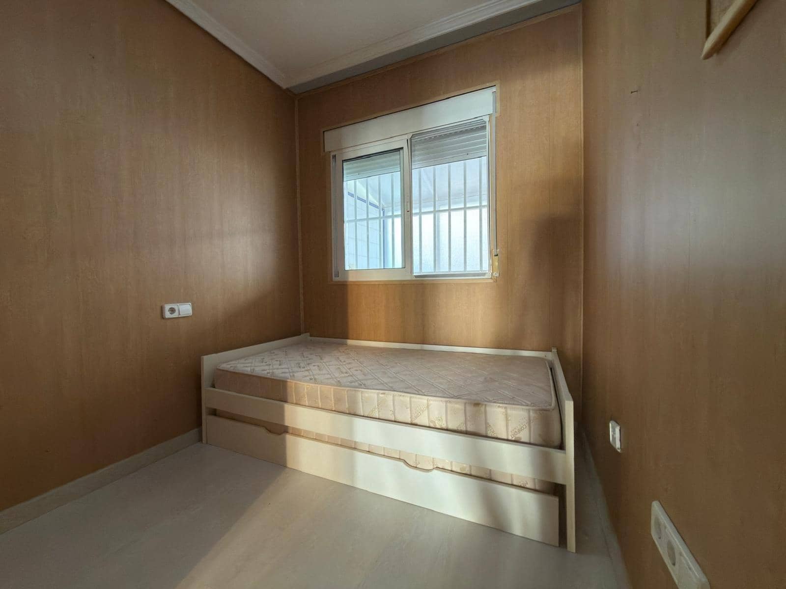 Adosado de 3 habitaciones en San Pedro del Pinatar en venta con garaje - 187.000 € (Ref: 9496374)