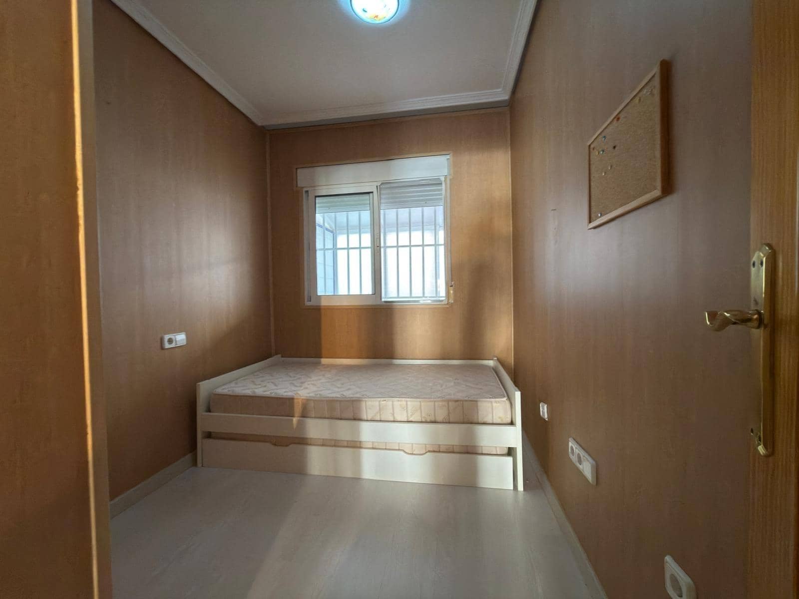 Adosado de 3 habitaciones en San Pedro del Pinatar en venta con garaje - 187.000 € (Ref: 9496374)