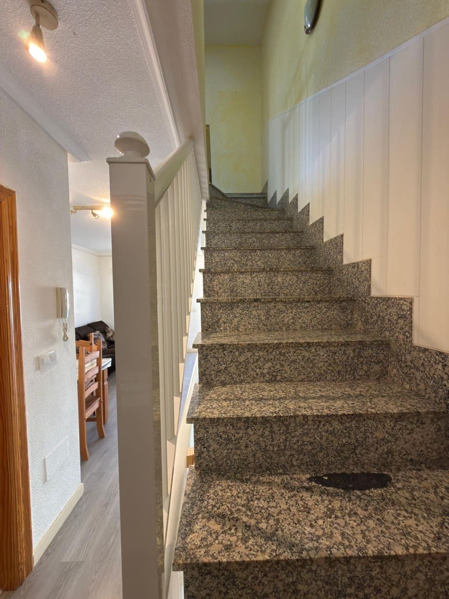 Adosado de 3 habitaciones en San Pedro del Pinatar en venta con garaje - 187.000 € (Ref: 9496374)