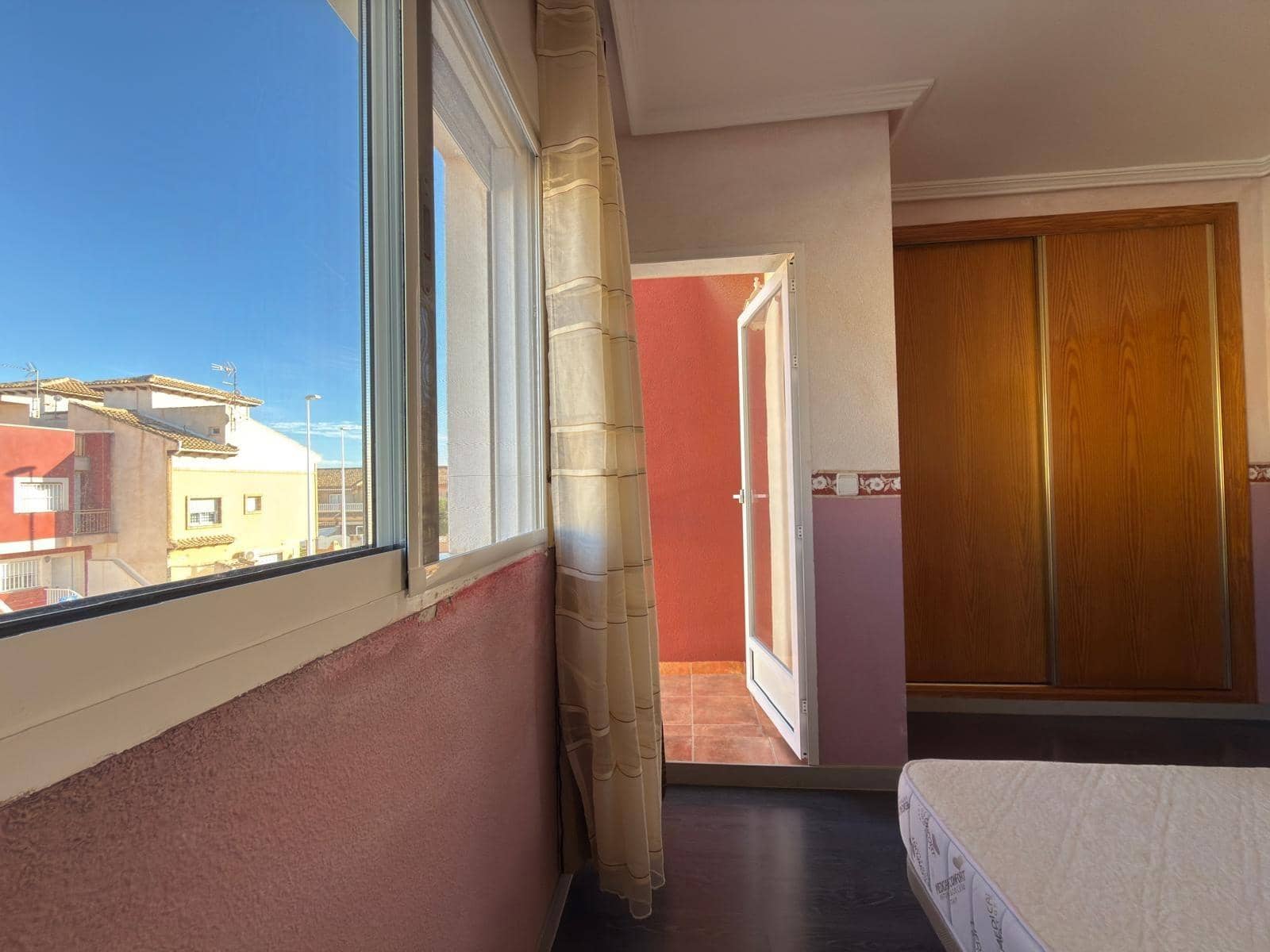 Adosado de 3 habitaciones en San Pedro del Pinatar en venta con garaje - 187.000 € (Ref: 9496374)