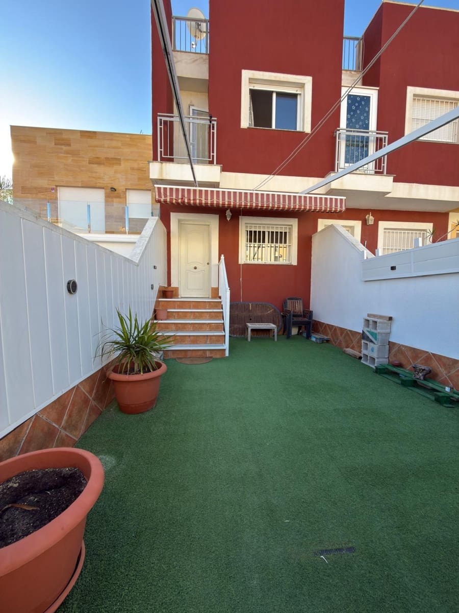 Adosado de 3 habitaciones en San Pedro del Pinatar en venta con garaje - 187.000 € (Ref: 9496374)