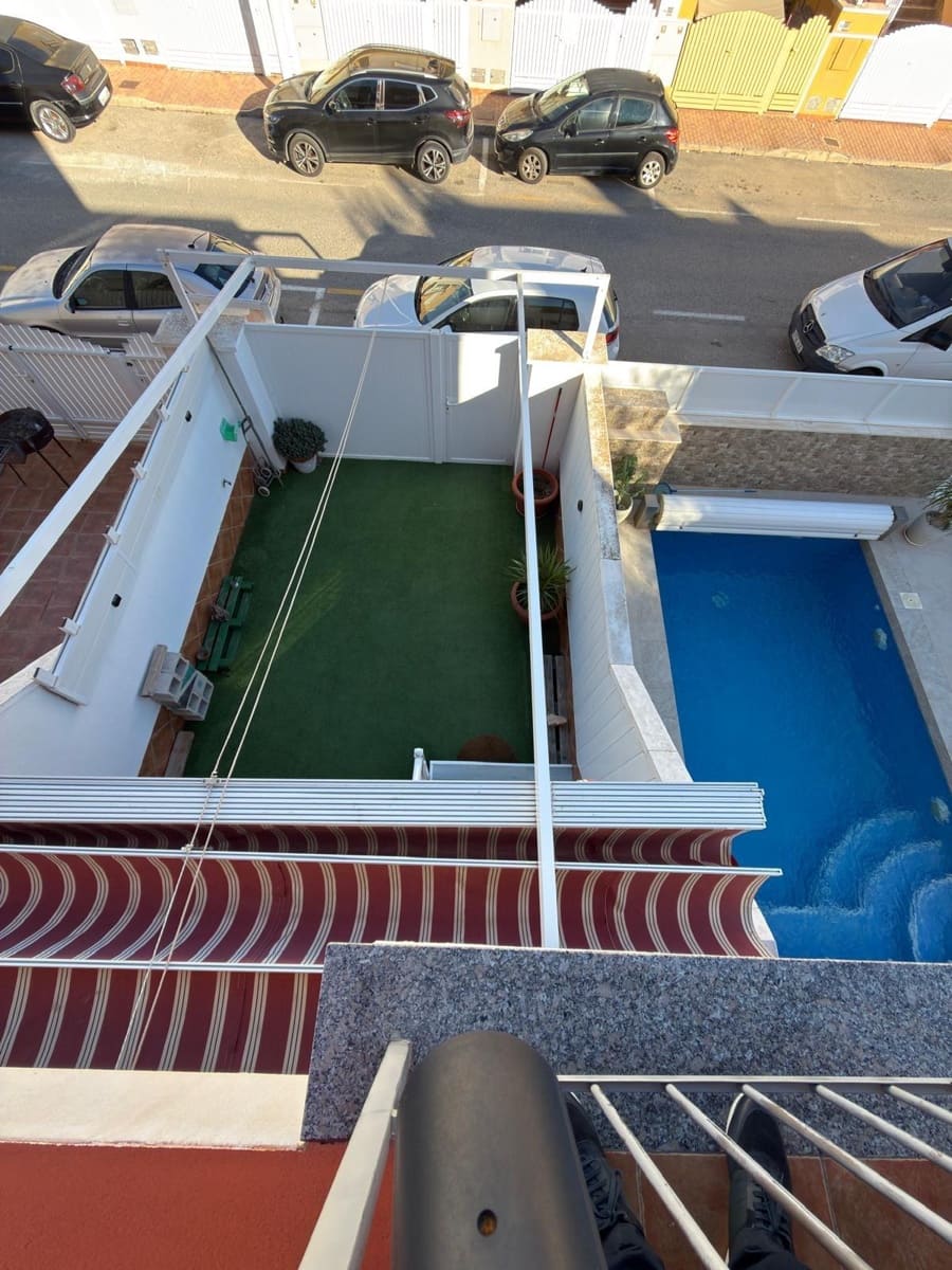 Adosado de 3 habitaciones en San Pedro del Pinatar en venta con garaje - 187.000 € (Ref: 9496374)