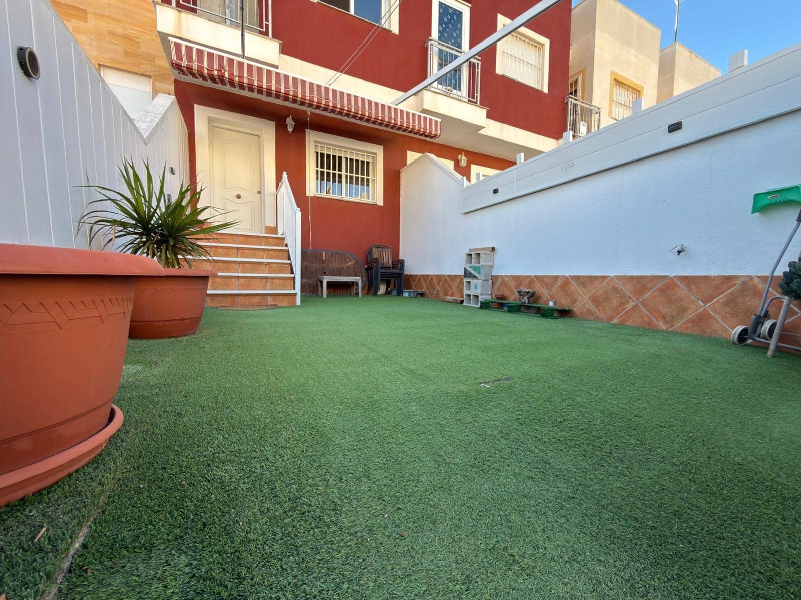 Adosado de 3 habitaciones en San Pedro del Pinatar en venta con garaje - 187.000 € (Ref: 9496374)