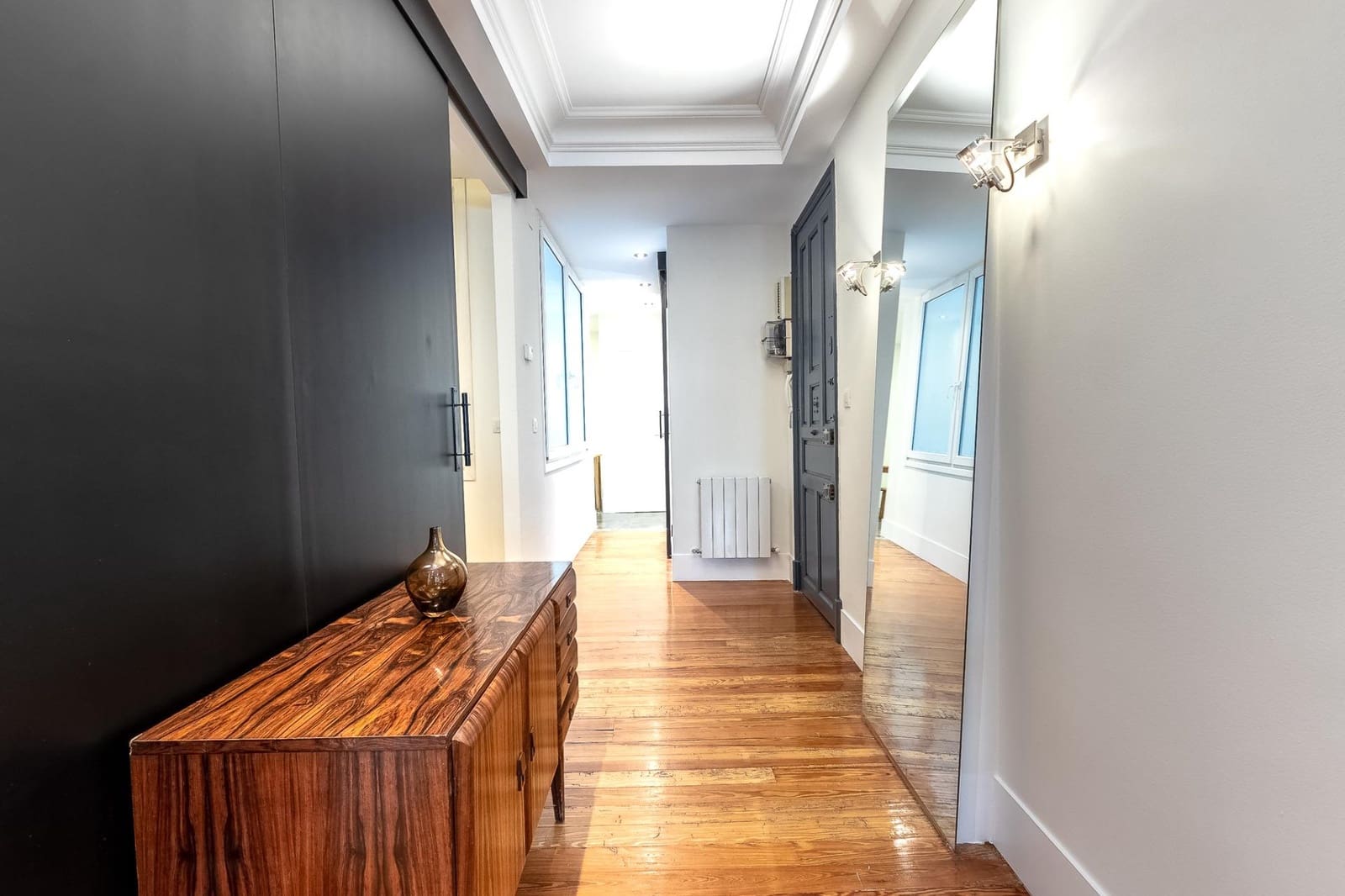 2 bedroom Flat for sale in Bilbao - € 495,000 (Ref: 9496375)