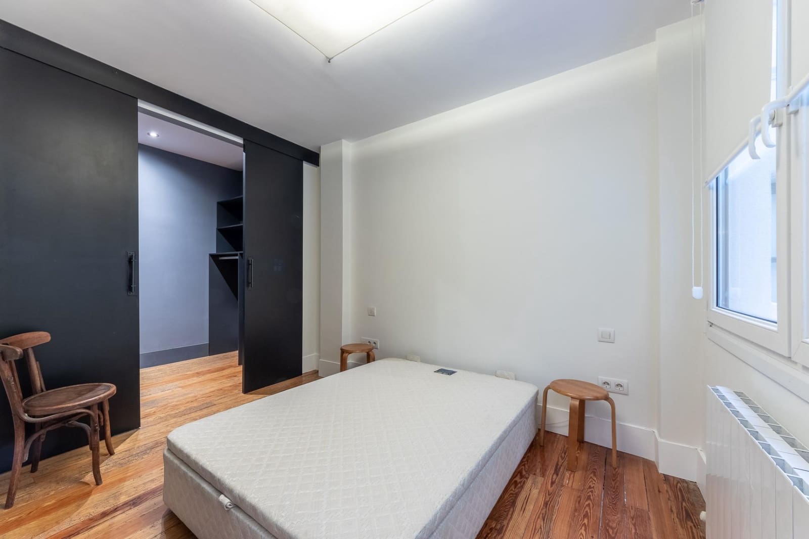2 bedroom Flat for sale in Bilbao - € 495,000 (Ref: 9496375)