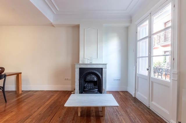 2 bedroom Flat for sale in Bilbao - € 495,000 (Ref: 9496375)