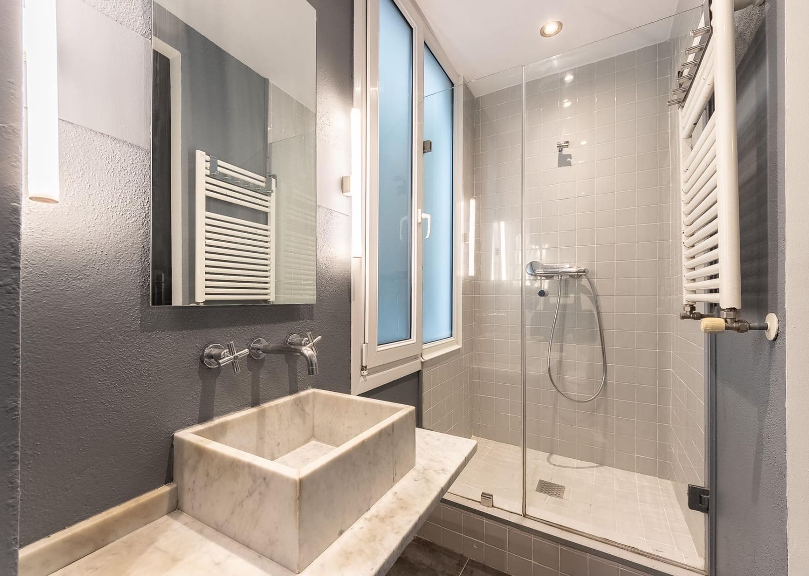 2 bedroom Flat for sale in Bilbao - € 495,000 (Ref: 9496375)