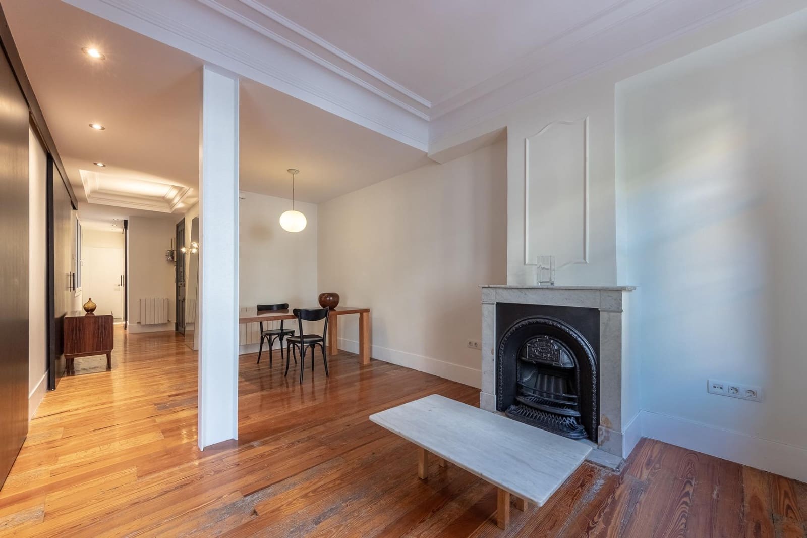 Piso de 2 habitaciones en Bilbao en venta - 445.000 € (Ref: 9496375)