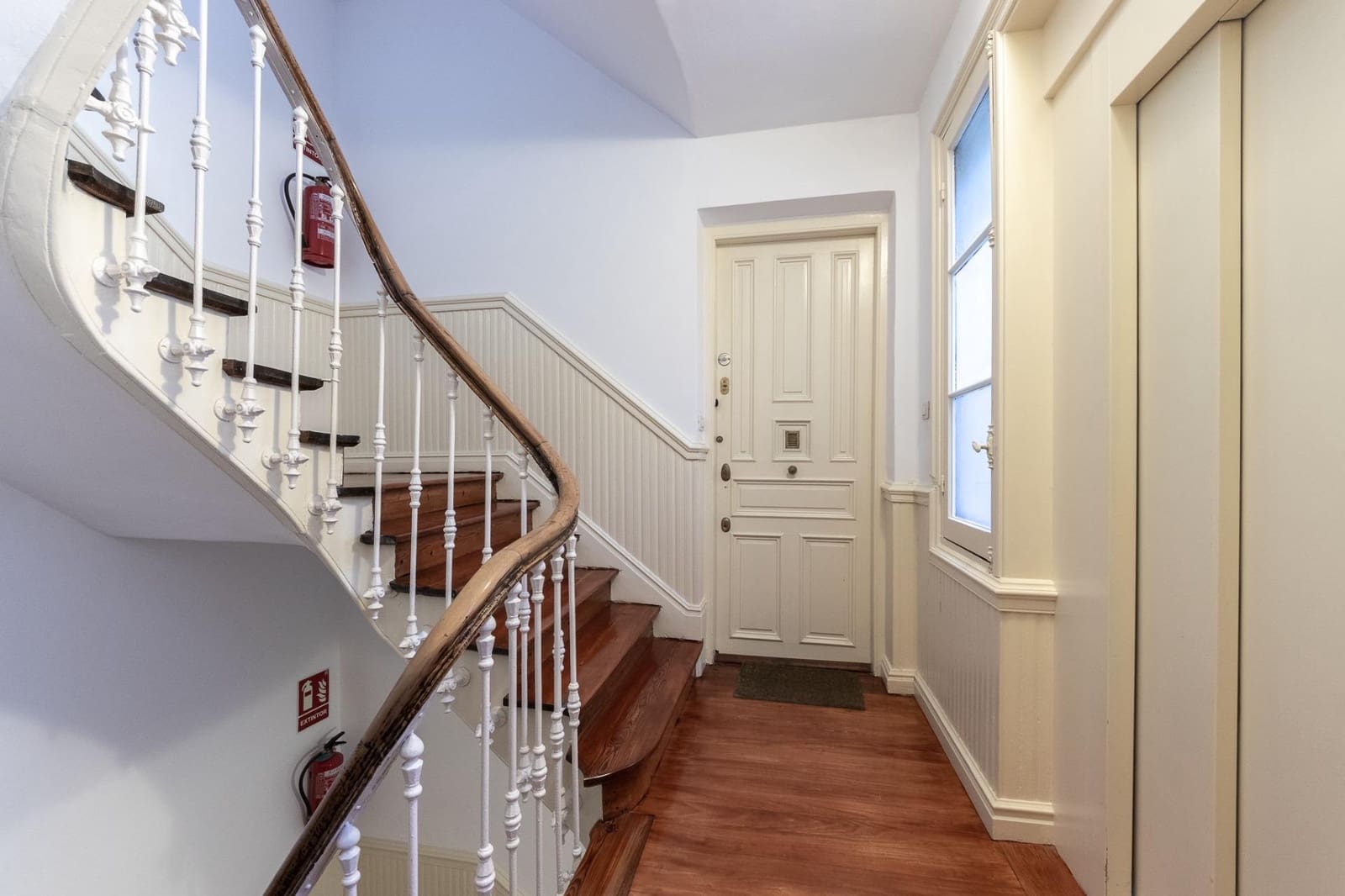 Piso de 2 habitaciones en Bilbao en venta - 445.000 € (Ref: 9496375)