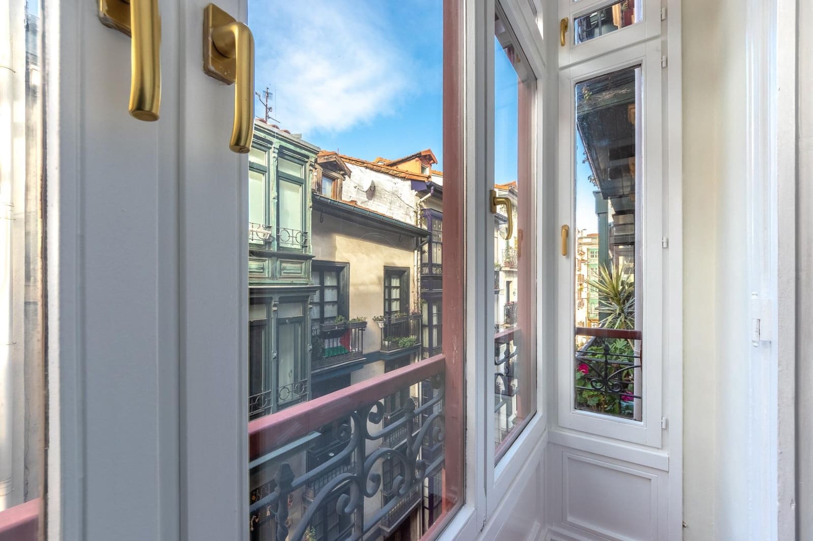 Piso de 2 habitaciones en Bilbao en venta - 445.000 € (Ref: 9496375)