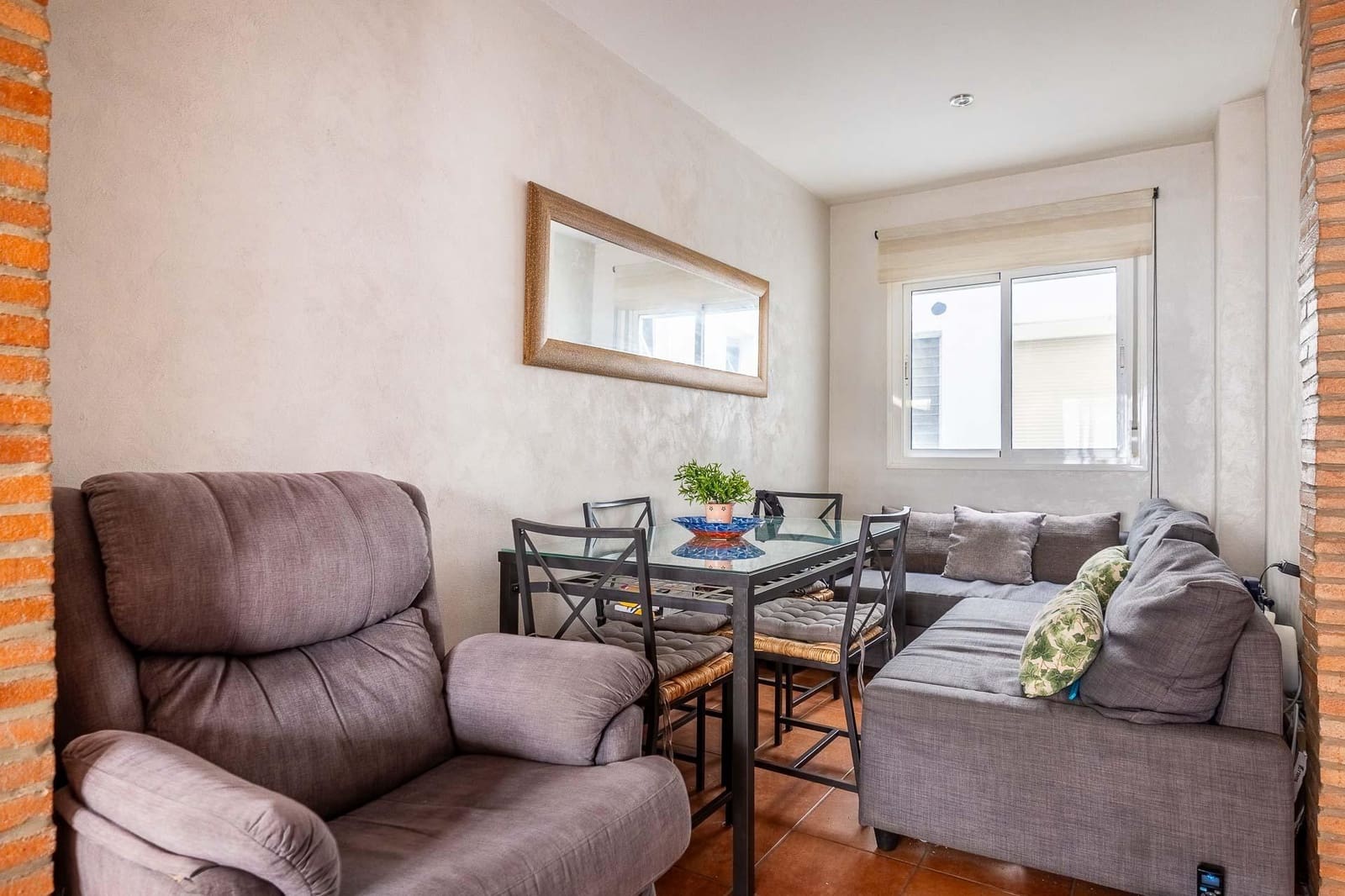 2 bedroom Flat for sale in Alcala de Guadaira - € 129,900 (Ref: 9497549)