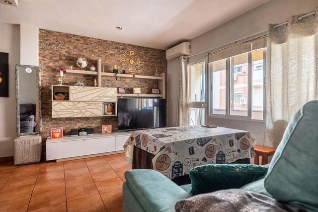 2 bedroom Flat for sale in Alcalá de Guadaira - € 129,900 (Ref: 9497549)