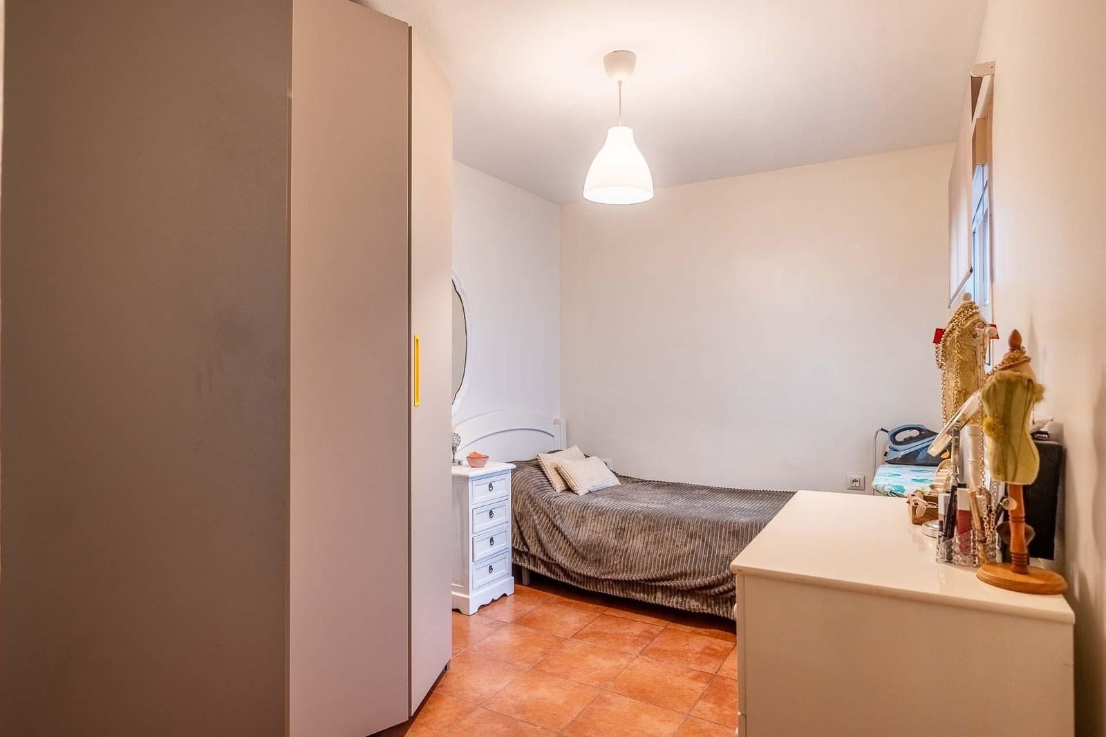 2 bedroom Flat for sale in Alcala de Guadaira - € 129,900 (Ref: 9497549)