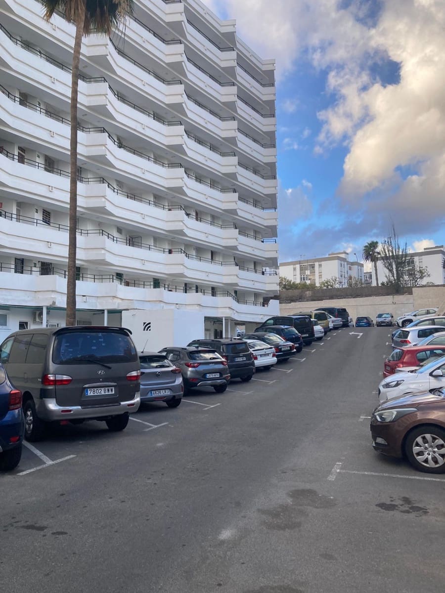 2 bedroom Flat for sale in Maspalomas with garage - € 260,000 (Ref: 9502589)