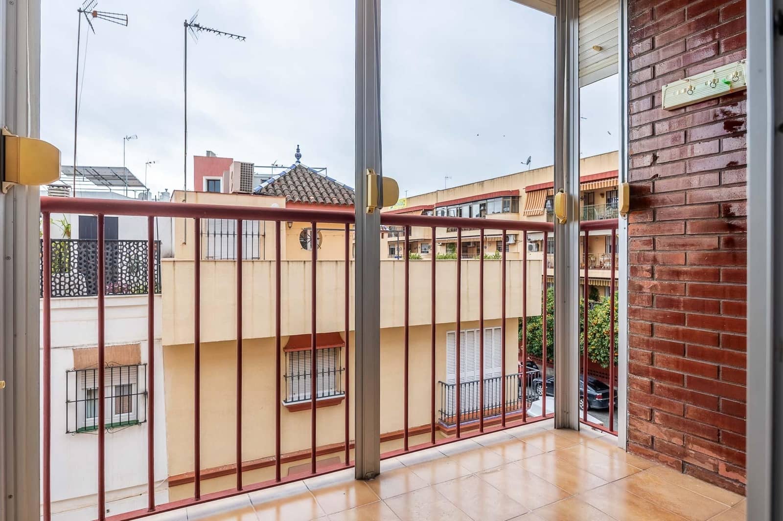 4 soveværelse Lejlighed til salg i Sevilla by med garage - € 485.000 (Ref: 9502590)