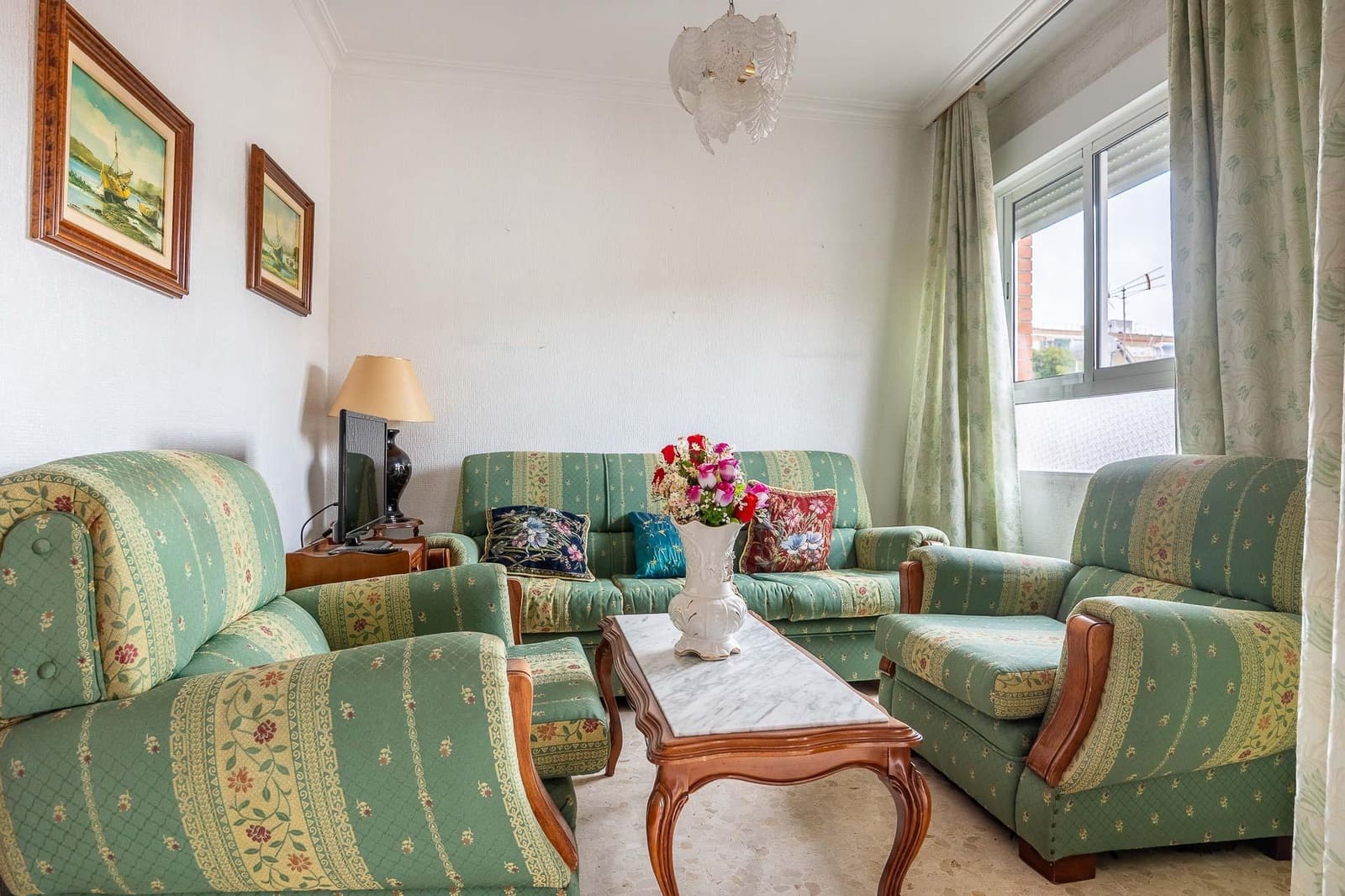 4 soveværelse Lejlighed til salg i Sevilla by med garage - € 485.000 (Ref: 9502590)