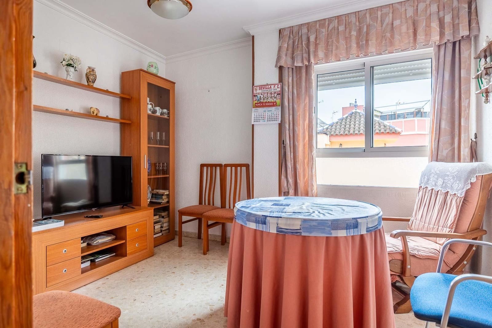 4 soveværelse Lejlighed til salg i Sevilla by med garage - € 485.000 (Ref: 9502590)