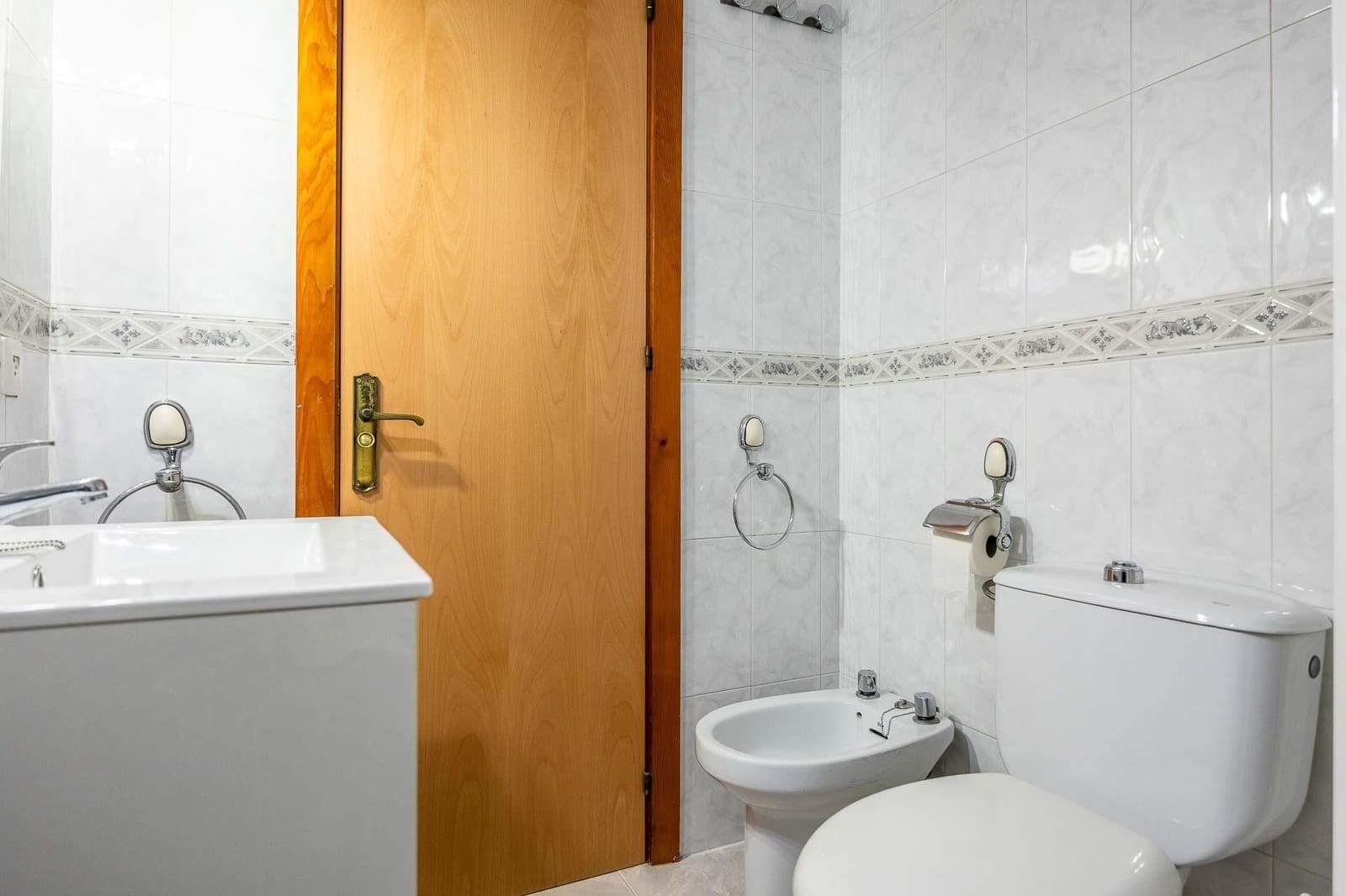 4 soveværelse Lejlighed til salg i Sevilla by med garage - € 485.000 (Ref: 9502590)