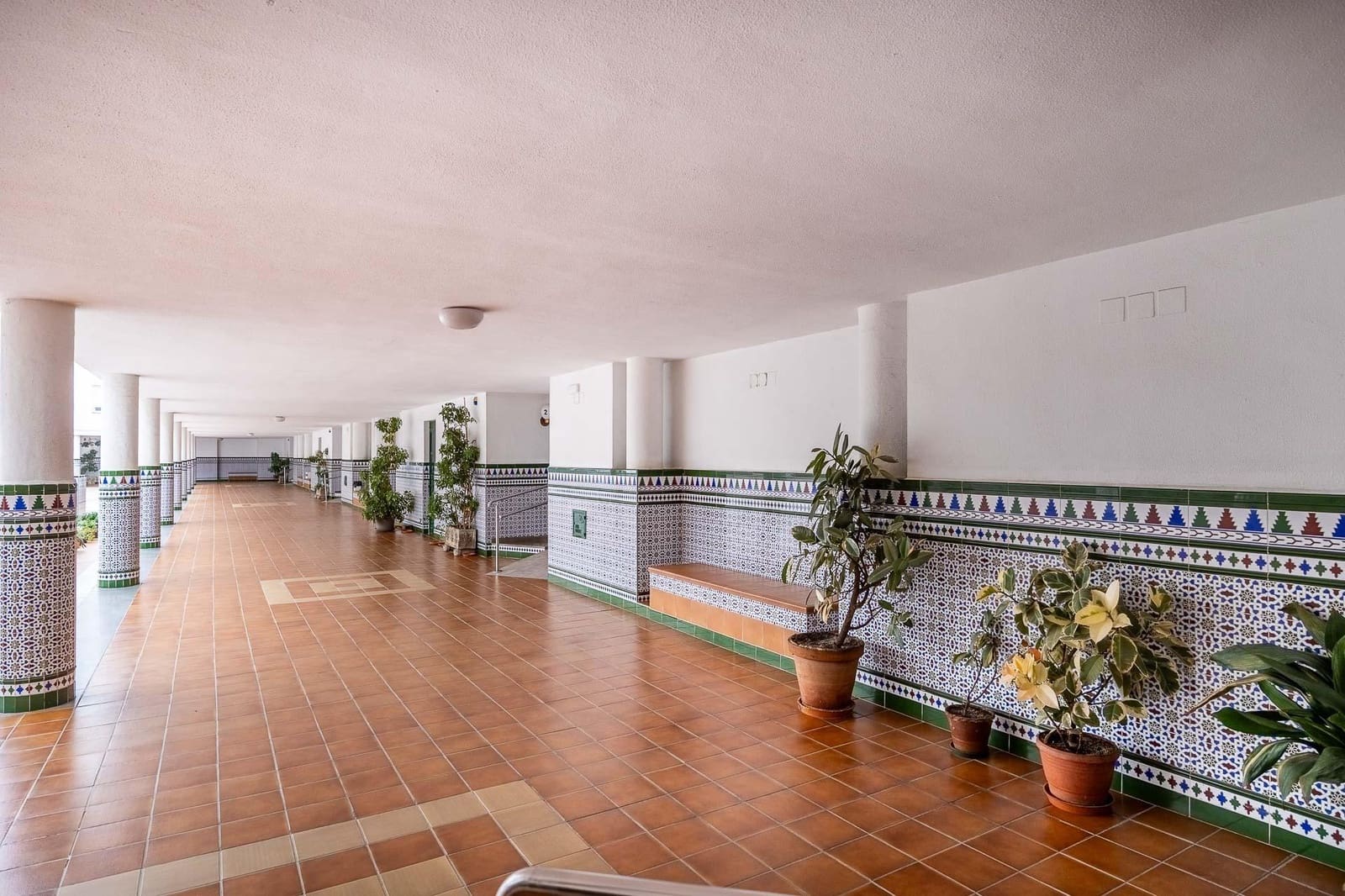 4 soveværelse Lejlighed til salg i Sevilla by med garage - € 485.000 (Ref: 9502590)