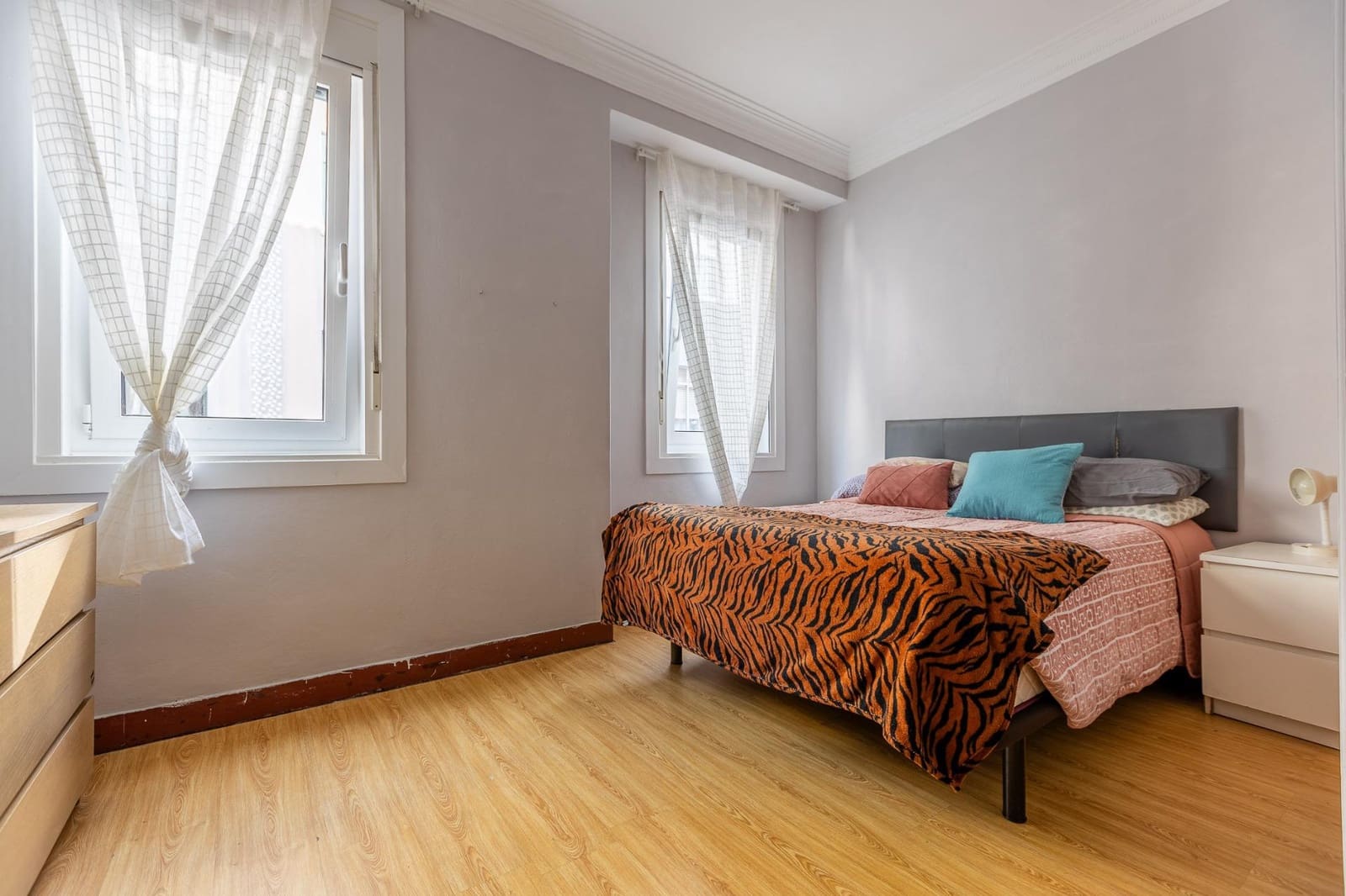 3 bedroom Flat for sale in A Coruna city - € 195,000 (Ref: 9509193)