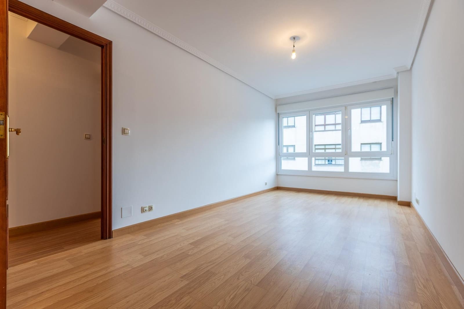 3 bedroom Flat for sale in A Coruna city - € 219,000 (Ref: 9509194)