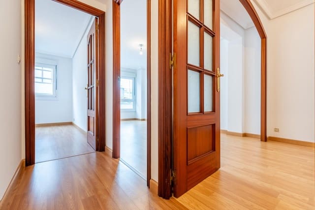 3 slaapkamer Flat te koop in A Coruña stad - € 219.000 (Ref: 9509194)