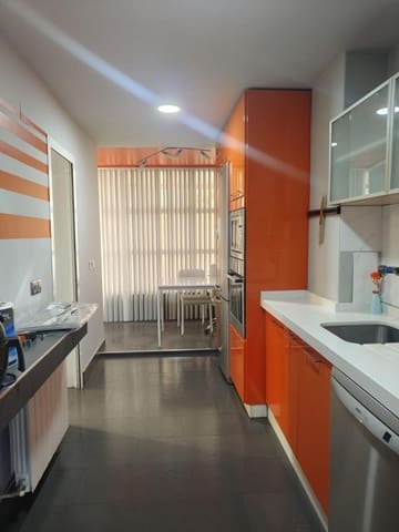 Piso de 3 habitaciones en Jaén ciudad en venta - 310.000 € (Ref: 9513578)