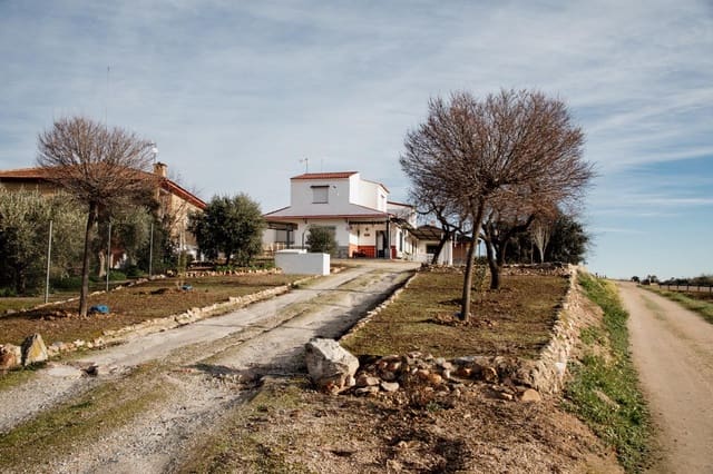 4 soverom Finca/Herregård til salgs i Don Benito med garasje - € 100 000 (Ref: 9524499)