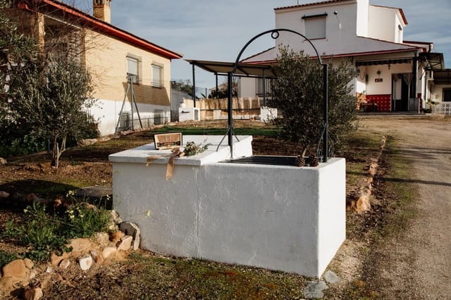 4 quarto Quinta/Casa Rural para venda em Don Benito com garagem - 100 000 € (Ref: 9524499)