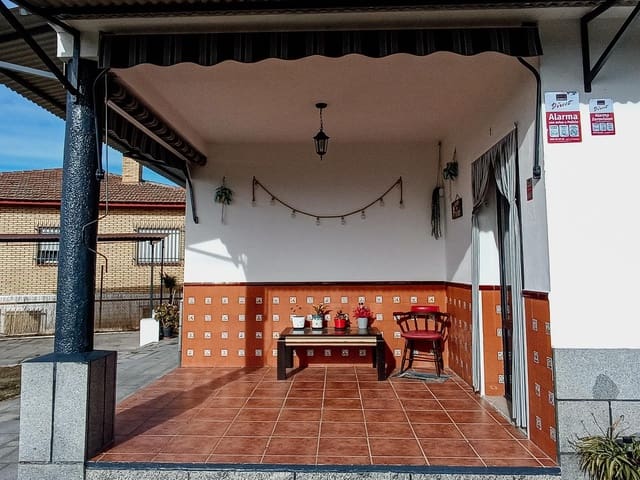 4 quarto Quinta/Casa Rural para venda em Don Benito com garagem - 100 000 € (Ref: 9524499)