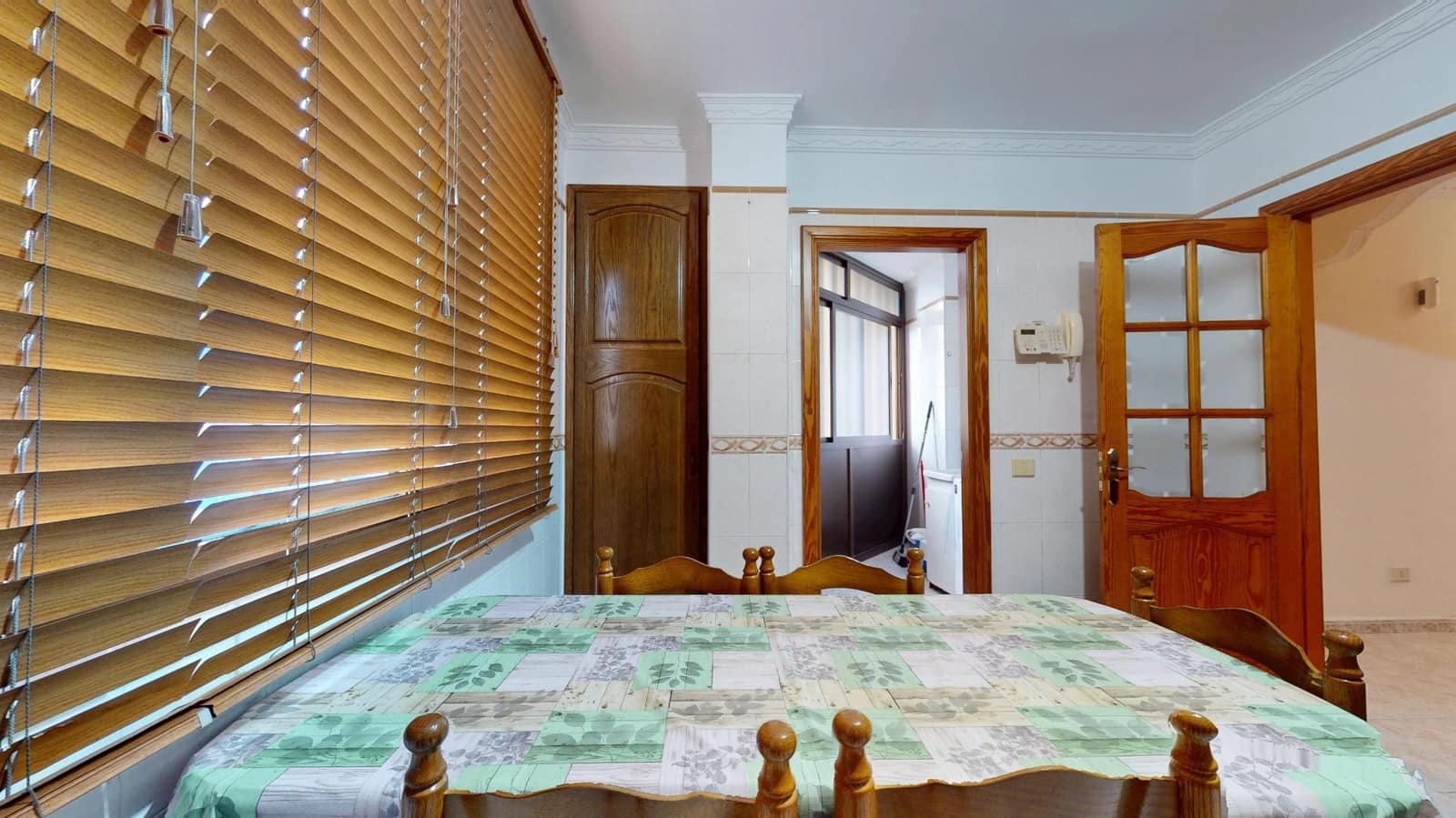 3 bedroom Flat for sale in Las Palmas de Gran Canaria with garage - € 455,000 (Ref: 9530837)