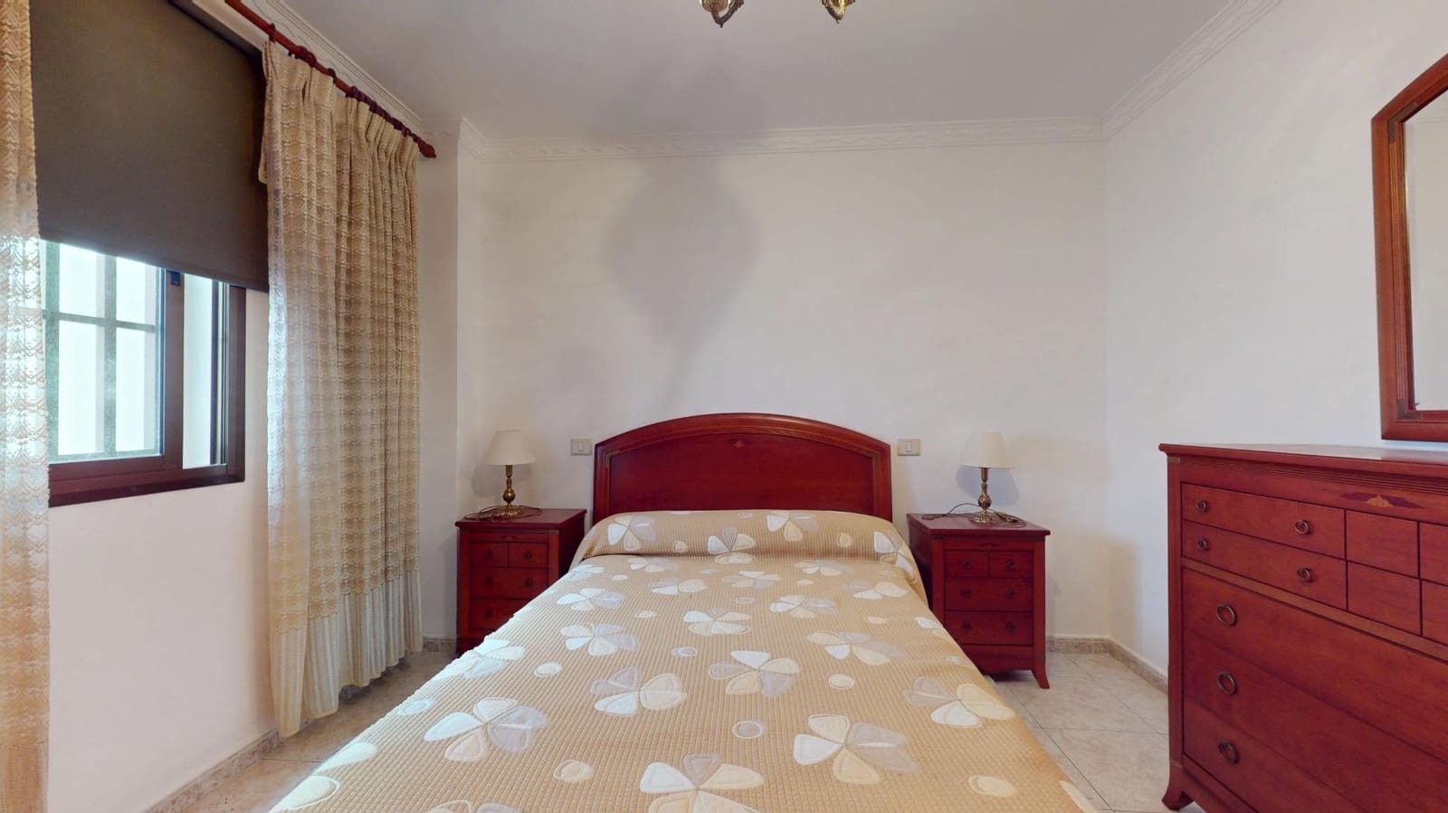 3 bedroom Flat for sale in Las Palmas de Gran Canaria with garage - € 455,000 (Ref: 9530837)