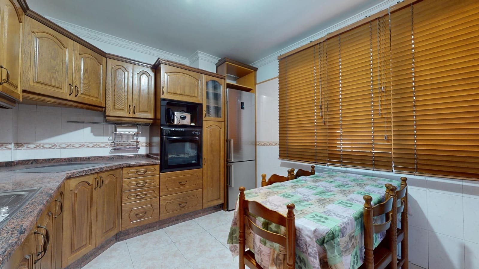 3 bedroom Flat for sale in Las Palmas de Gran Canaria with garage - € 439,000 (Ref: 9530837)