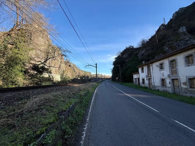 5 Zimmer Reihenhaus zu verkaufen in Grado mit Garage - 55.000 € (Ref: 9536264)