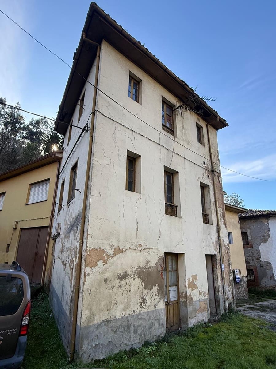 5 Zimmer Reihenhaus zu verkaufen in Grado mit Garage - 50.000 € (Ref: 9536264)