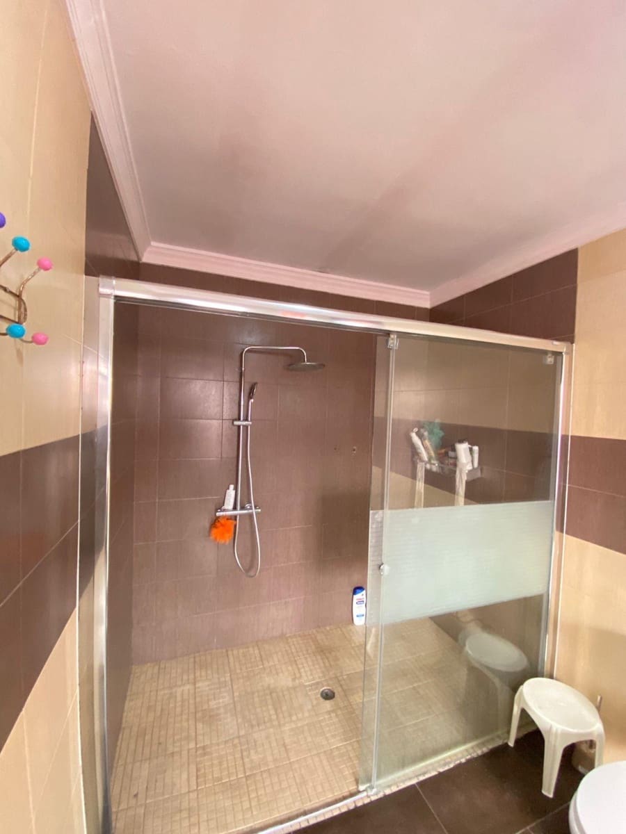 5 bedroom Villa for sale in Olvera with garage - € 210,000 (Ref: 9541619)