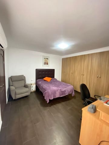 5 bedroom Villa for sale in Olvera with garage - € 210,000 (Ref: 9541619)