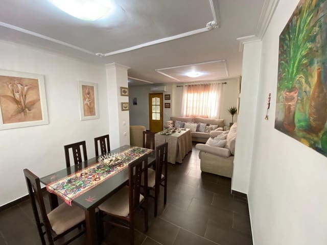 5 bedroom Villa for sale in Olvera with garage - € 210,000 (Ref: 9541619)