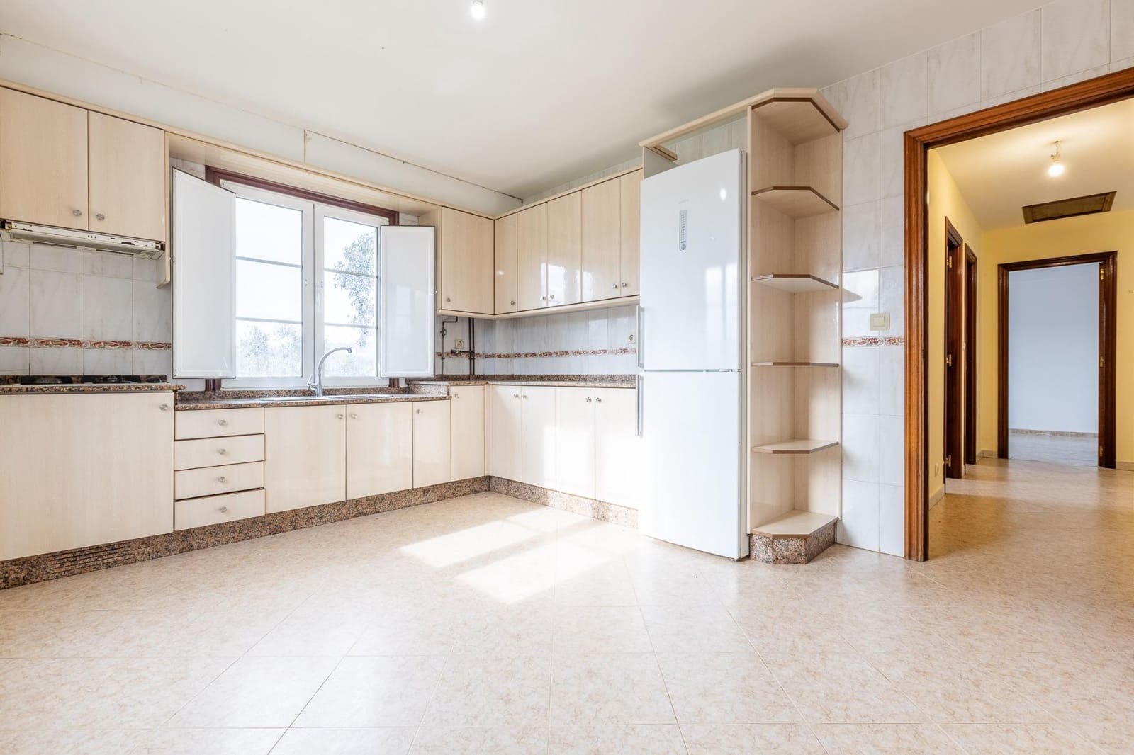 7 sypialnia Willa na sprzedaż w Carral z garażem - 300 000 € (Ref: 9541621)