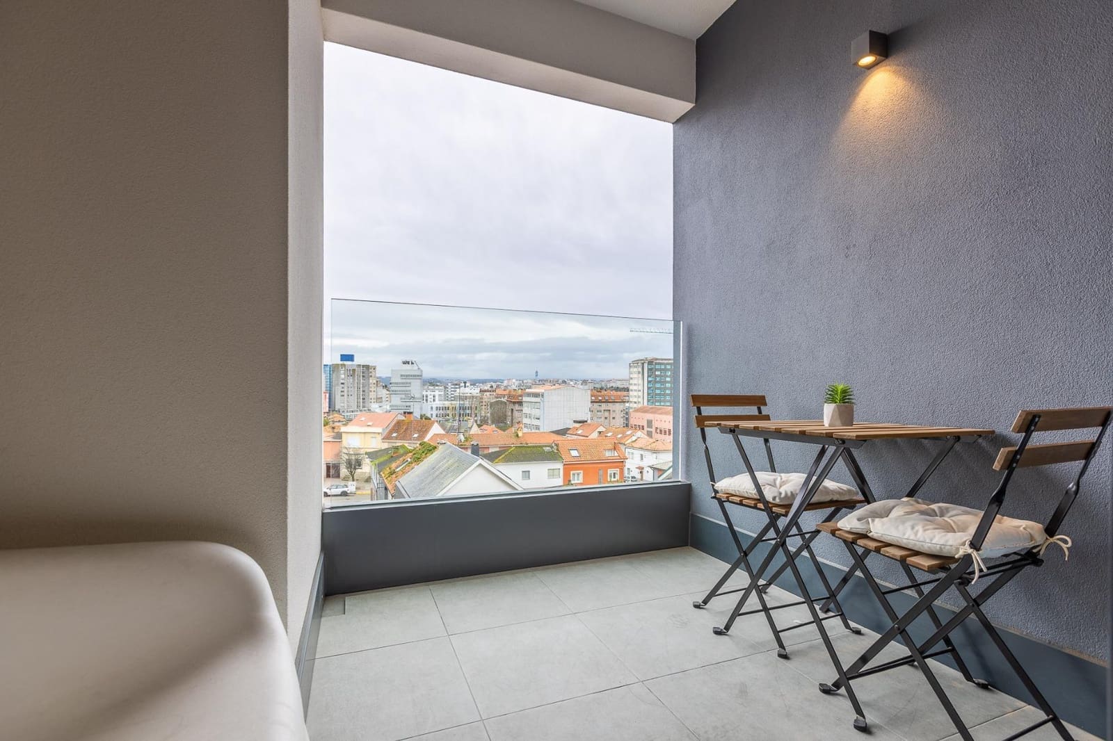 3 bedroom Flat for sale in A Coruna city with garage - € 600,000 (Ref: 9541622)