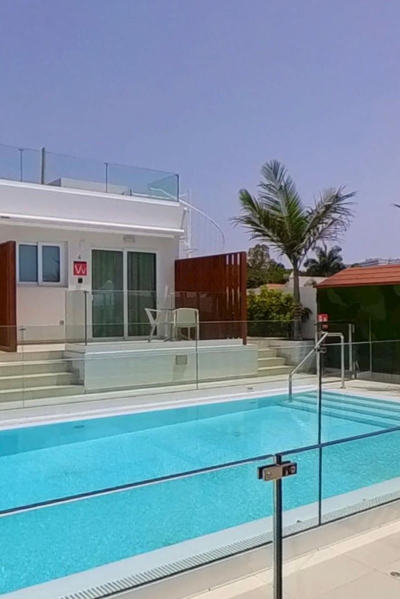 24 camera da letto Hotel in vendita in Las Palmas de Gran Canaria - 4.200.000 € (Rif: 9541623)