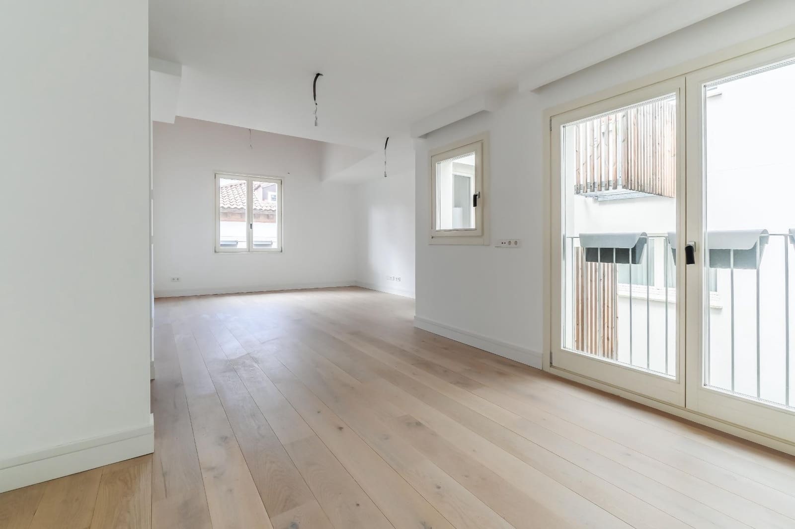 2 bedroom Apartment for sale in Burgos city with garage - € 500,000 (Ref: 9543829)