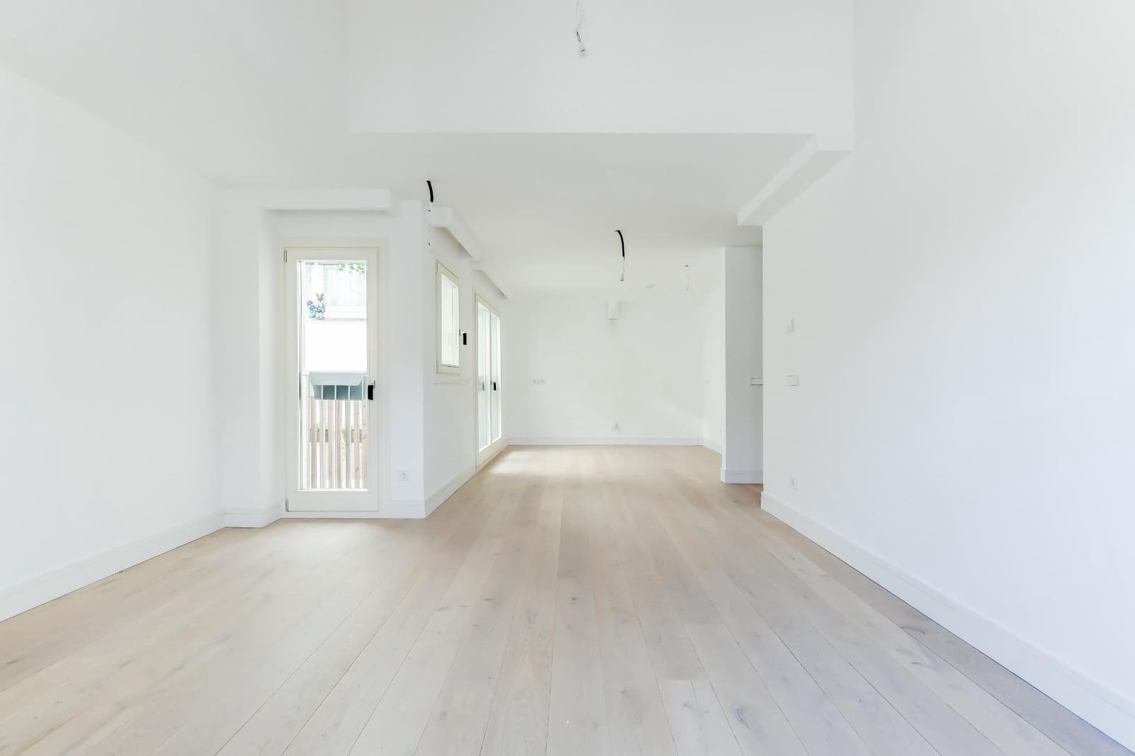 2 bedroom Apartment for sale in Burgos city with garage - € 500,000 (Ref: 9543829)